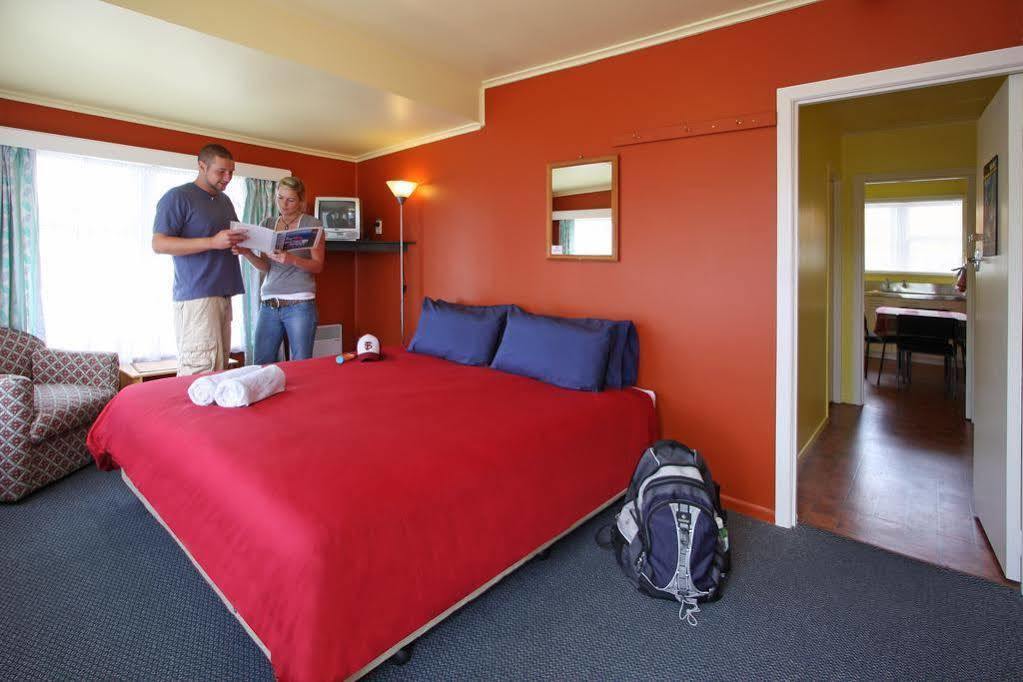 Хостел Paihia Ocean Club Екстер'єр фото